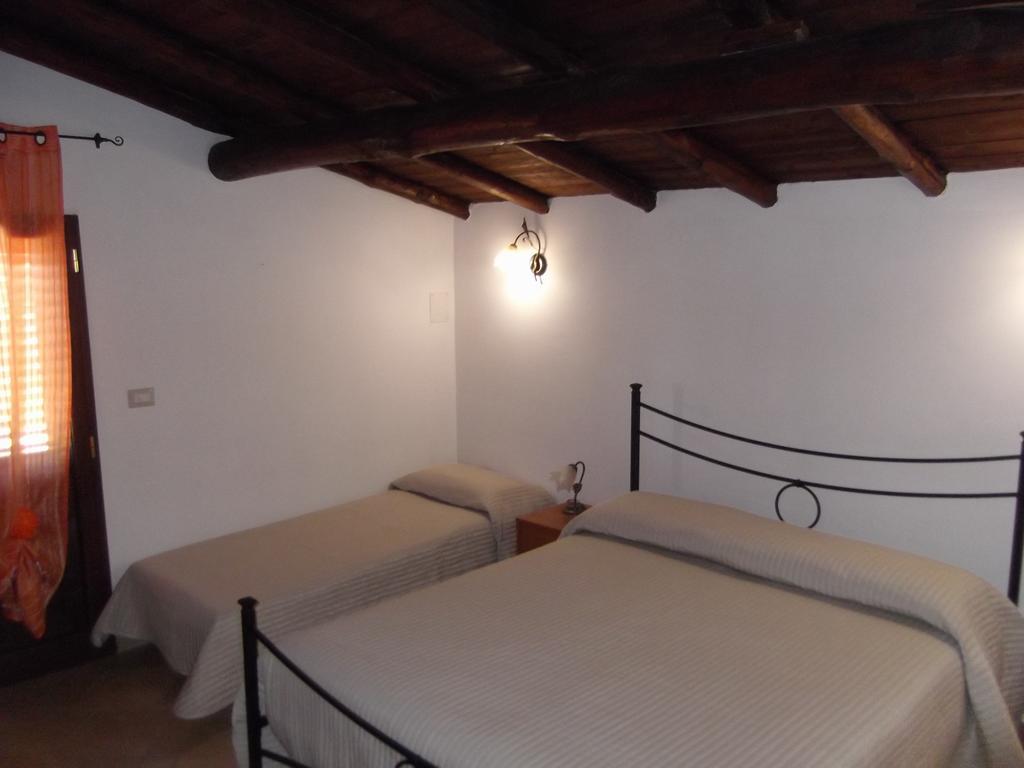 Casavacanzeinsicilia Etna Taormina Villa Piedimonte Etneo Habitación foto